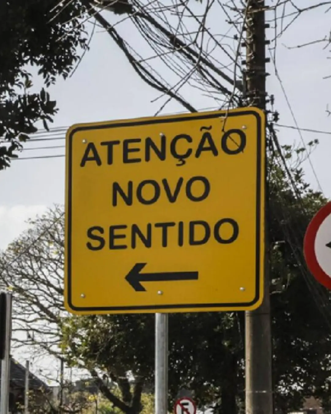 Rua Aarão Lamenha de Siqueira, em Curitiba, terá sentido único a partir desta quinta-feira