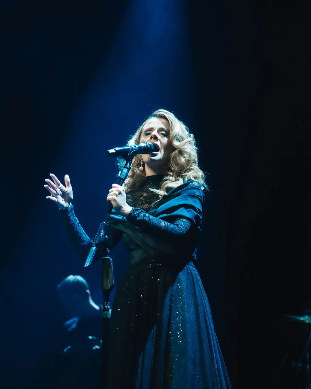 Tributo a Adele com Stephanie Lii acontece no Teatro Guaíra em 12 de setembro