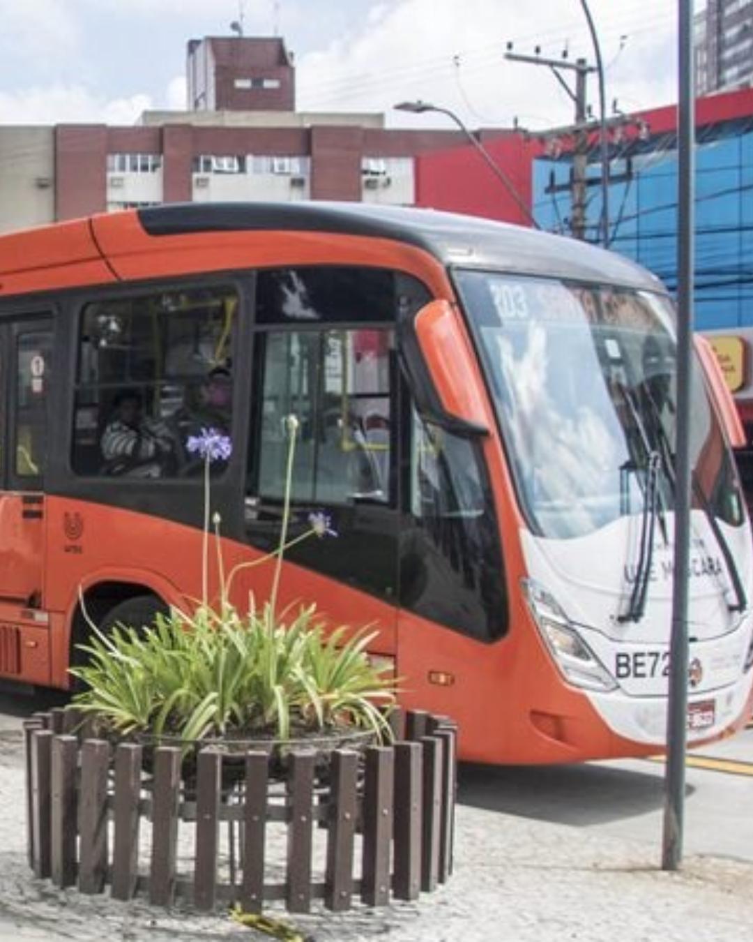 Curitiba anuncia mudanças no transporte coletivo com linhas diretas, apps e volta do Circular Centro