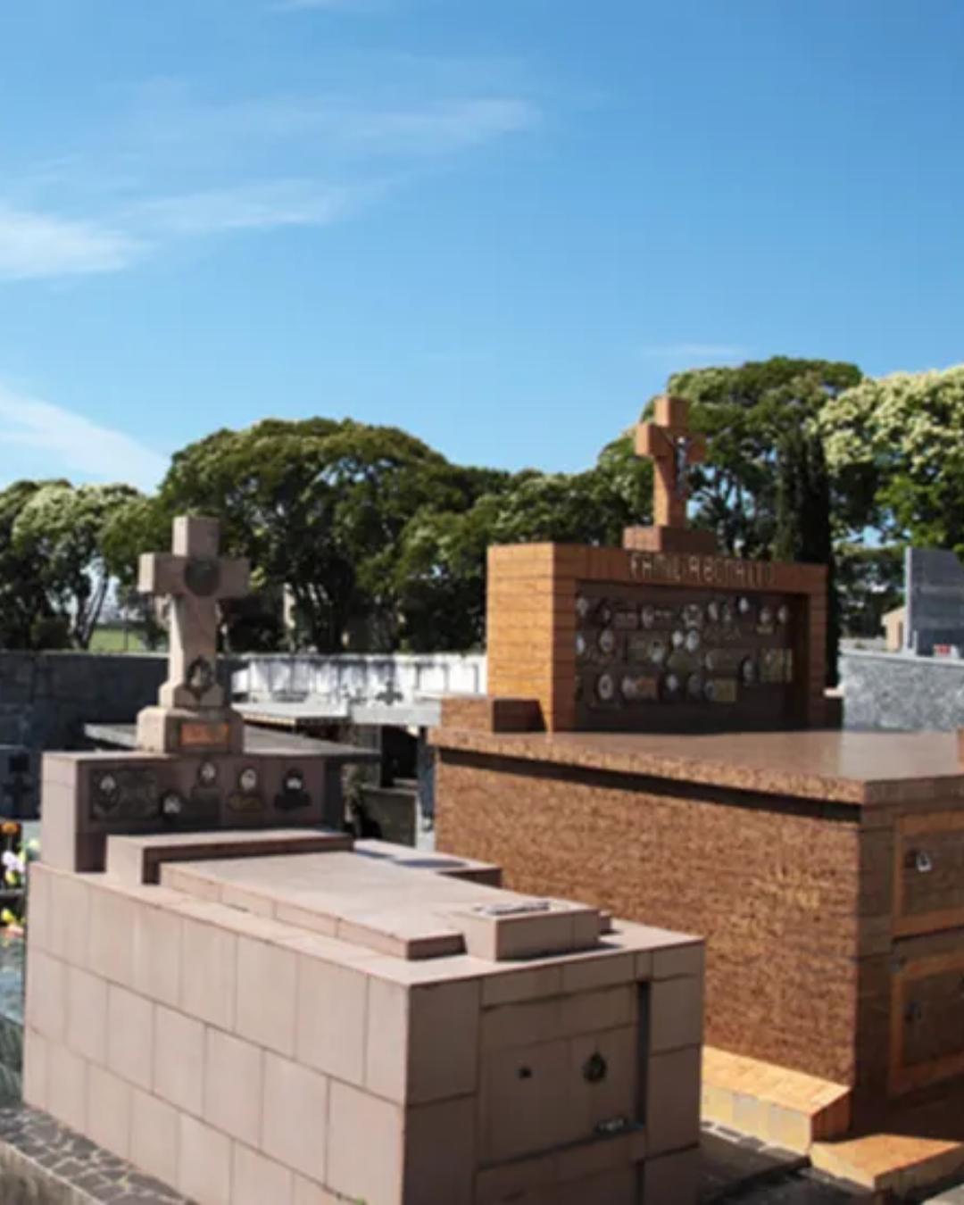 Curitiba define prazos para limpeza e reparos nos cemitérios antes do Dia de Finados