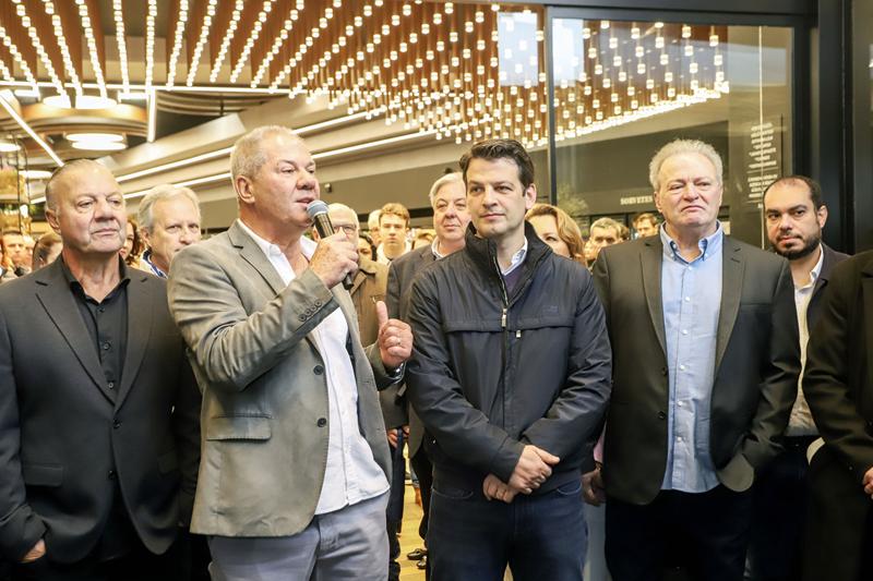Festval inaugura 30ª loja na Praça Osório e reforça compromisso com o Centro de Curitiba