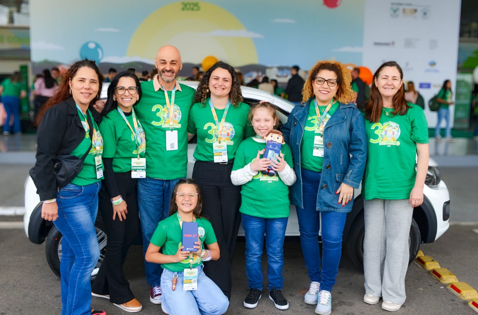 Professora de Campina Grande do Sul conquista 2º lugar no Programa Agrinho 2025 e ganha carro zero quilômetro