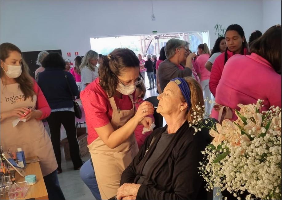 Outubro começa com saúde, cuidado e autoestima para as mulheres campinenses