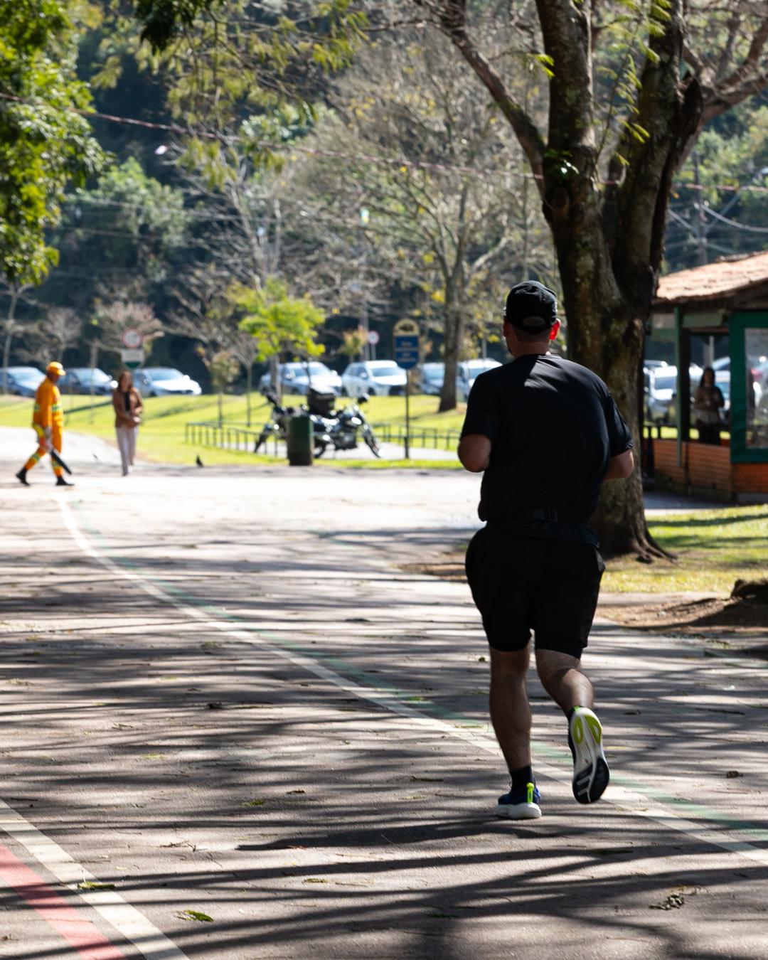 Paraná terá sol e temperaturas próximas aos 30°C até o fim da semana, após passagem de frente fria
