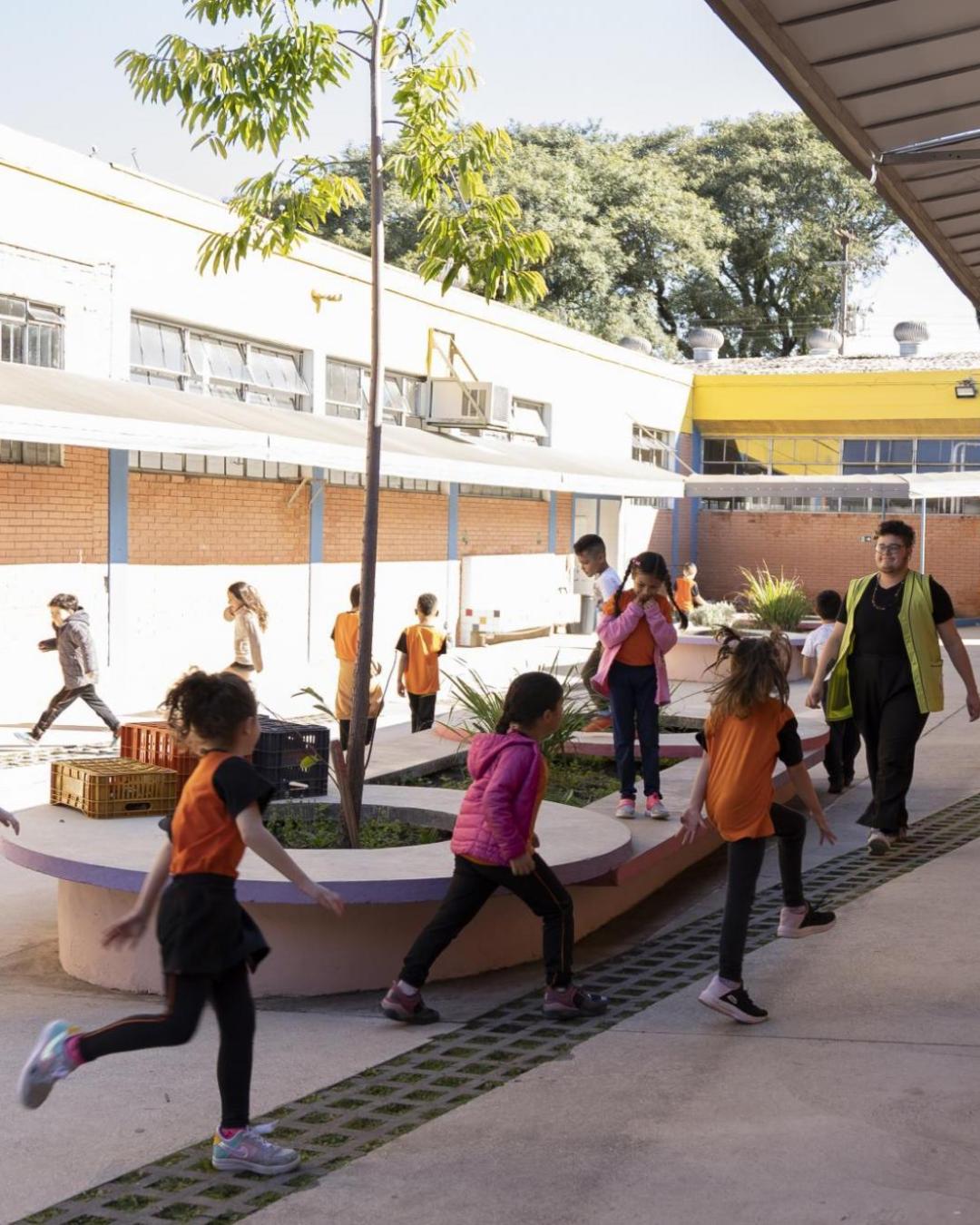 Projeto em Curitiba amplia garantias para inclusão de estudantes com autismo