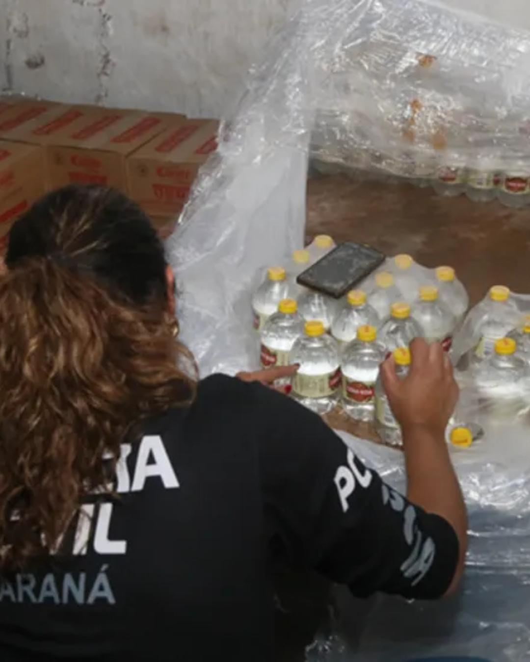 Suspeita de bebida adulterada com metanol motiva operação policial em Curitiba