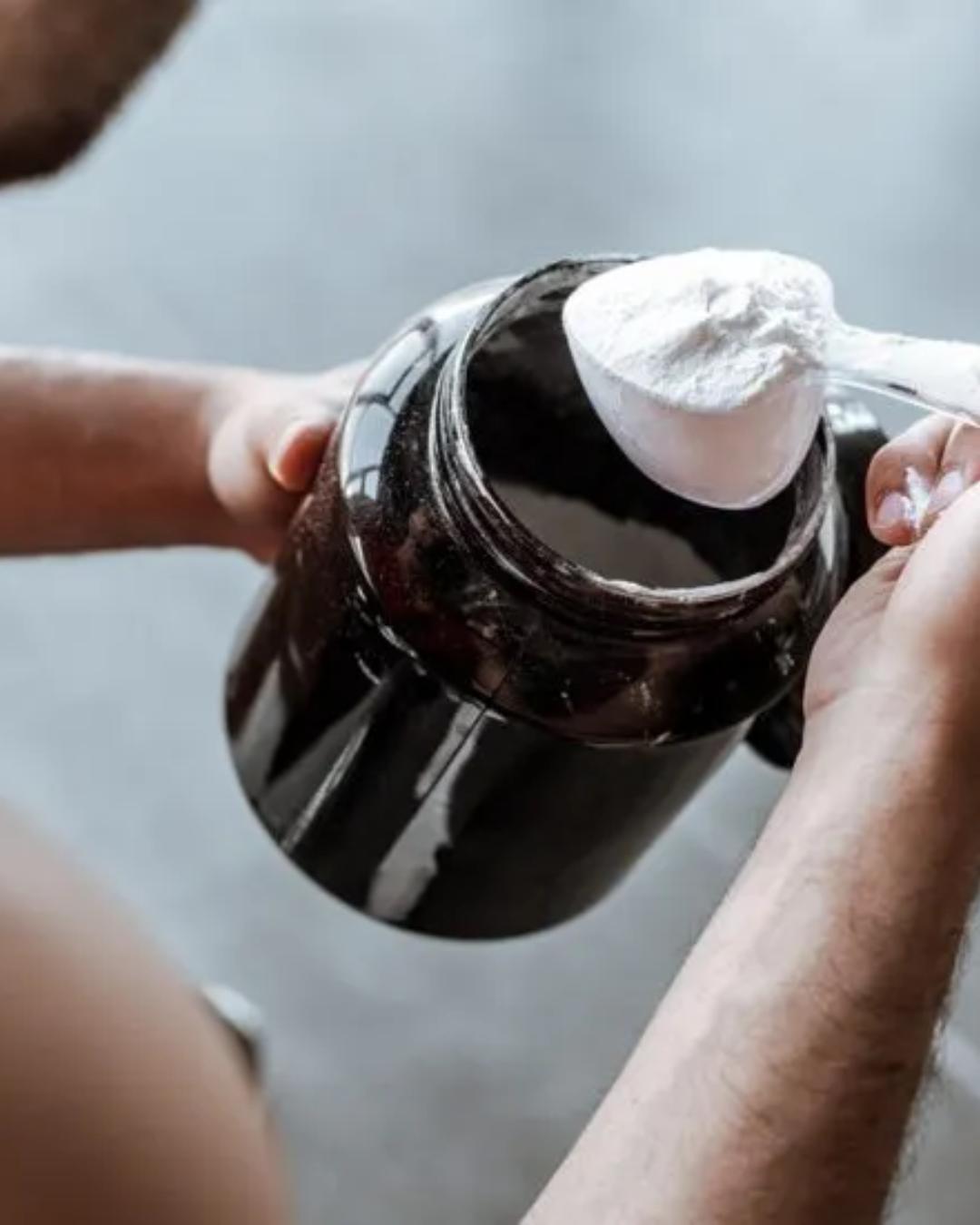 Anvisa suspende comercialização de suplementos de duas marcas por ausência de regularização