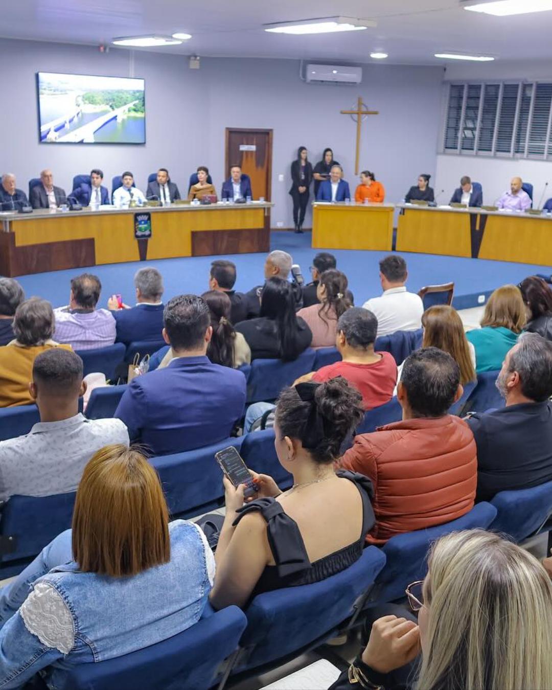 Câmara de Campina homenageia deputado Alexandre Curi