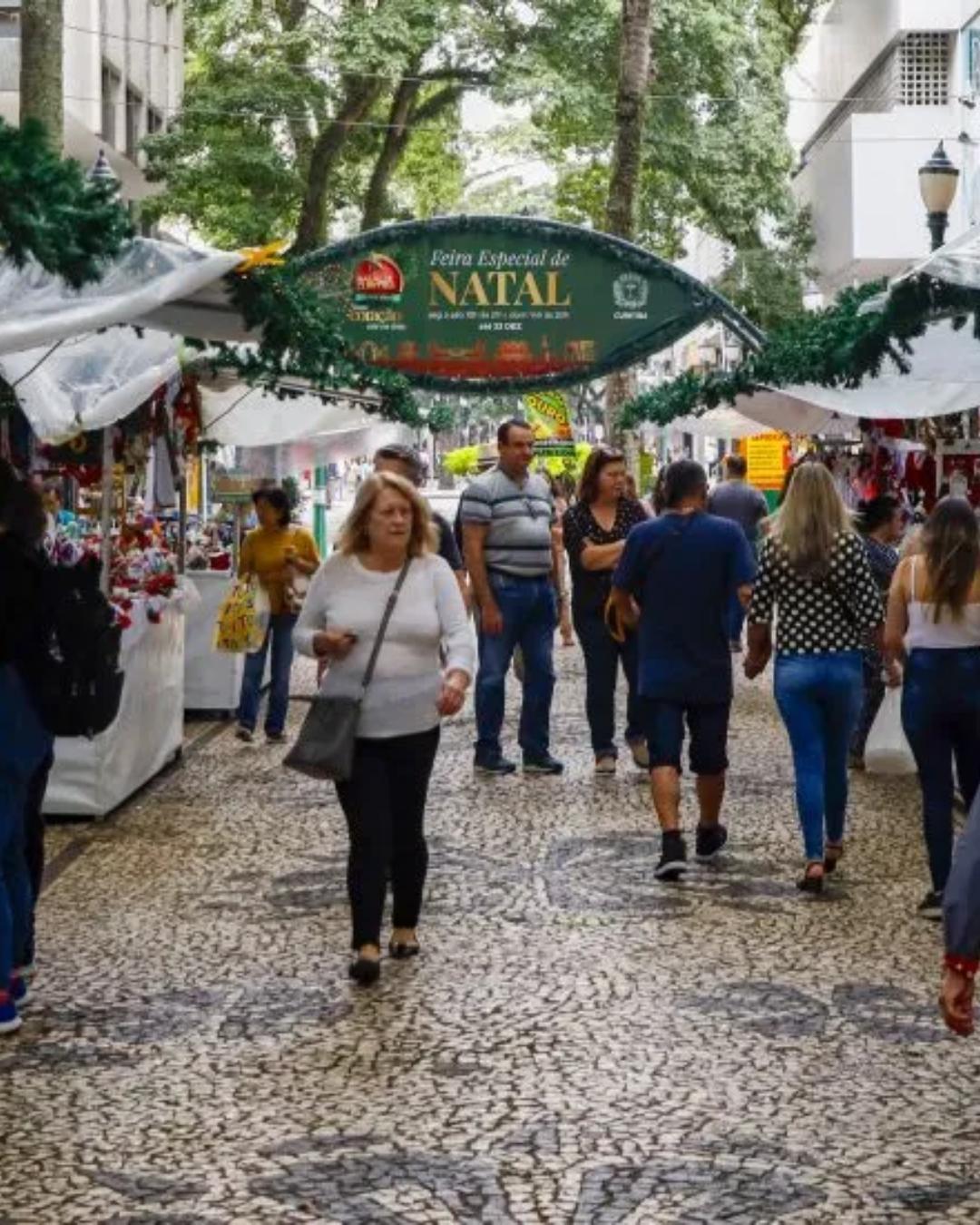 Feiras Especiais de Natal em Curitiba têm início com 220 expositores e destaques em artesanato e gastronomia