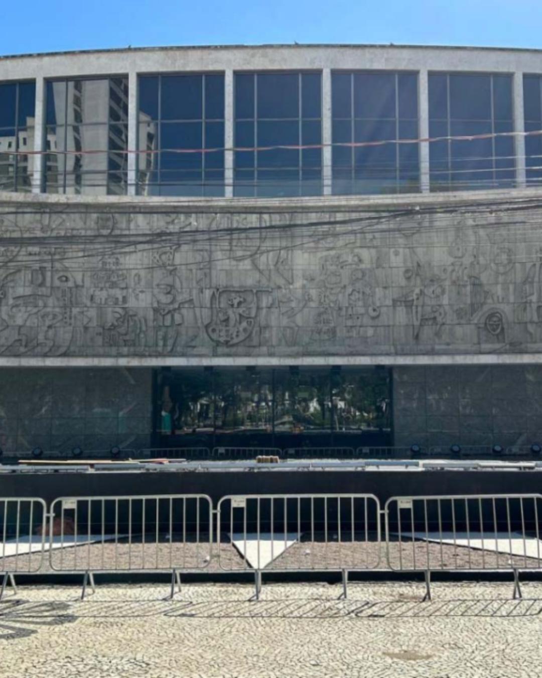 Natal de Curitiba começa com show gratuito e estreia de palco externo inédito