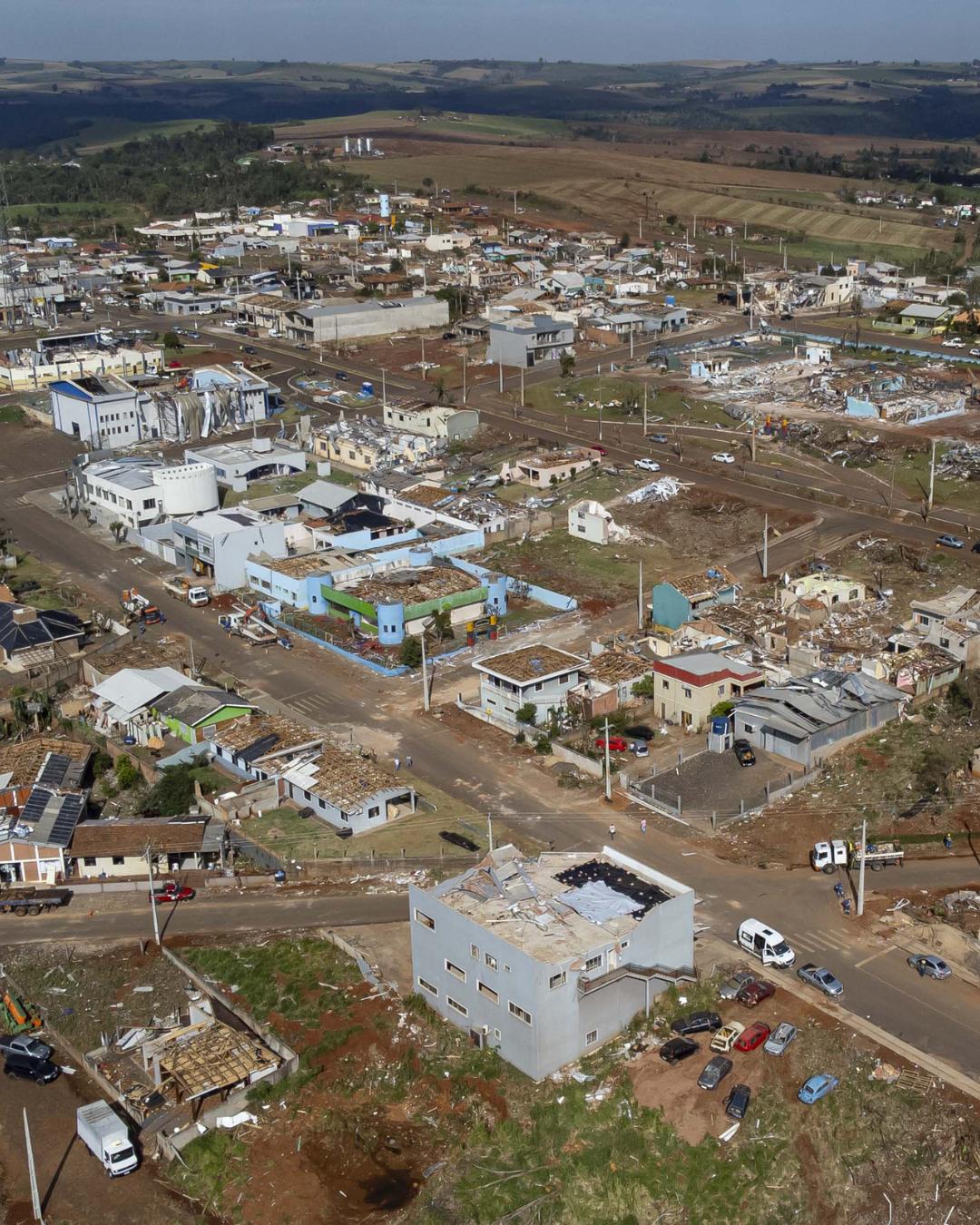 Paraná lança auxílio emergencial de R$ 1 mil para famílias afetadas por desastres naturais