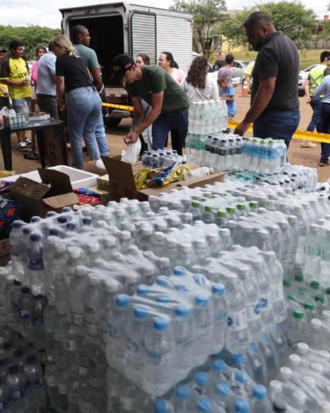 Tornado em Rio Bonito do Iguaçu: bombeiros recebem doações de alimentos e itens essenciais