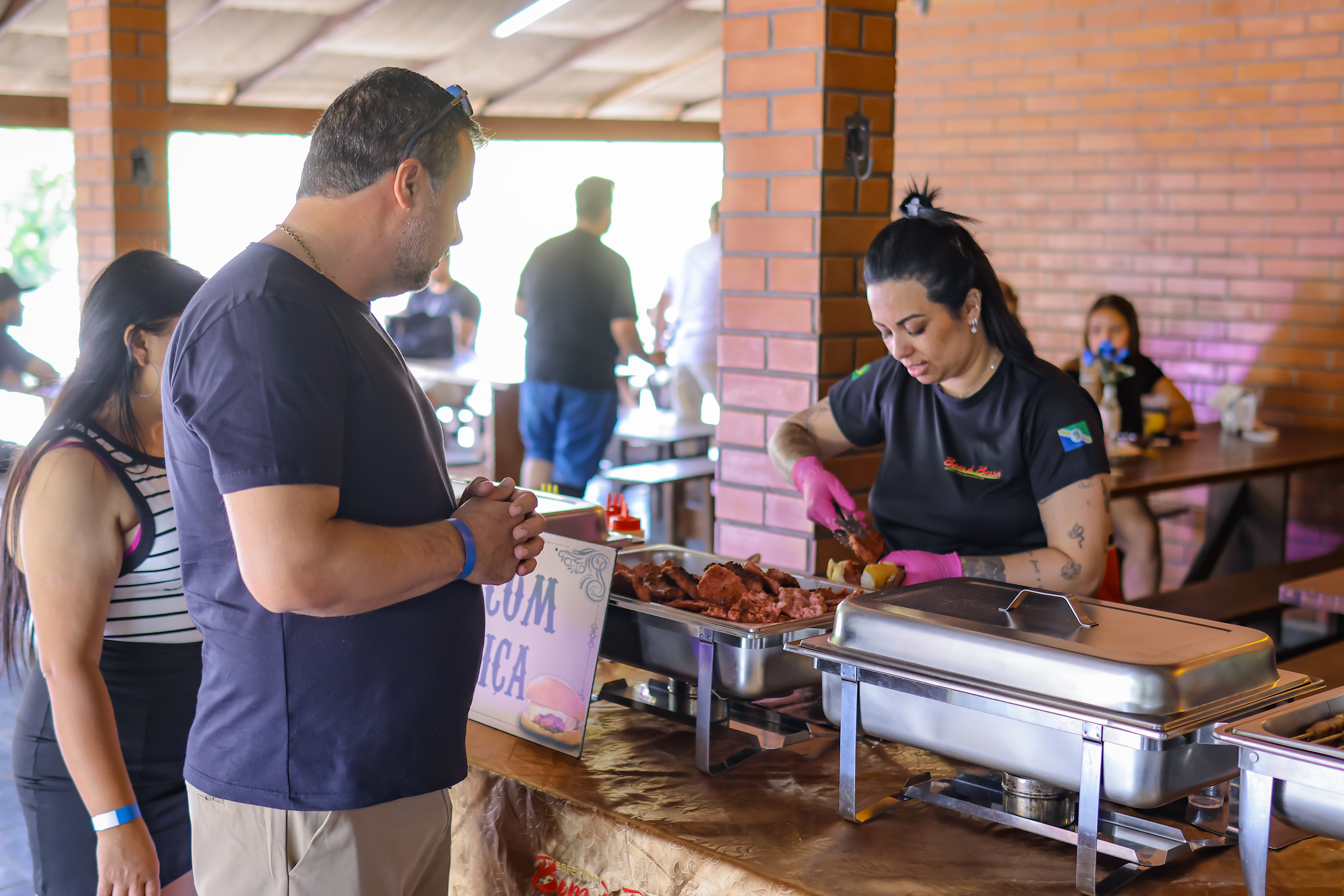 Vetore realiza confraternização de fim de ano e reúne mais de 800 pessoas no Sítio do Caqui