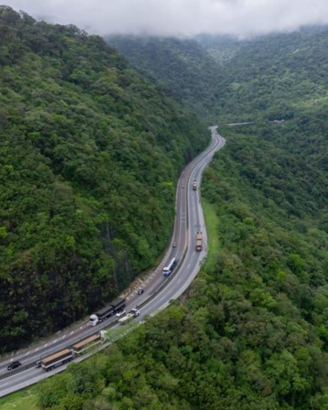 BR-277 deve receber 41 mil veículos nesta segunda-feira entre Curitiba e litoral paranaense