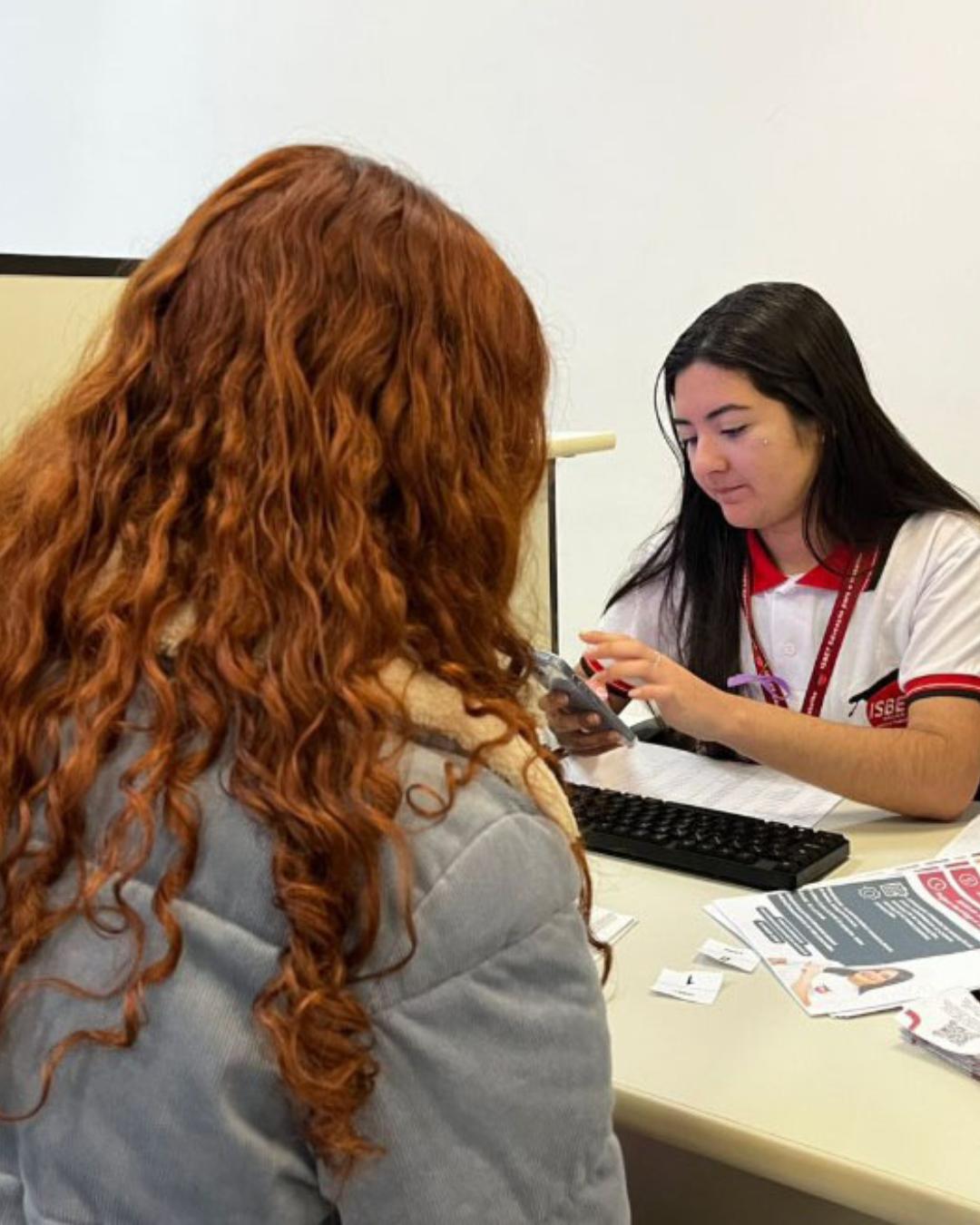 Curitiba terá último Mutirão Geral de Empregos de 2025 com mil vagas disponíveis