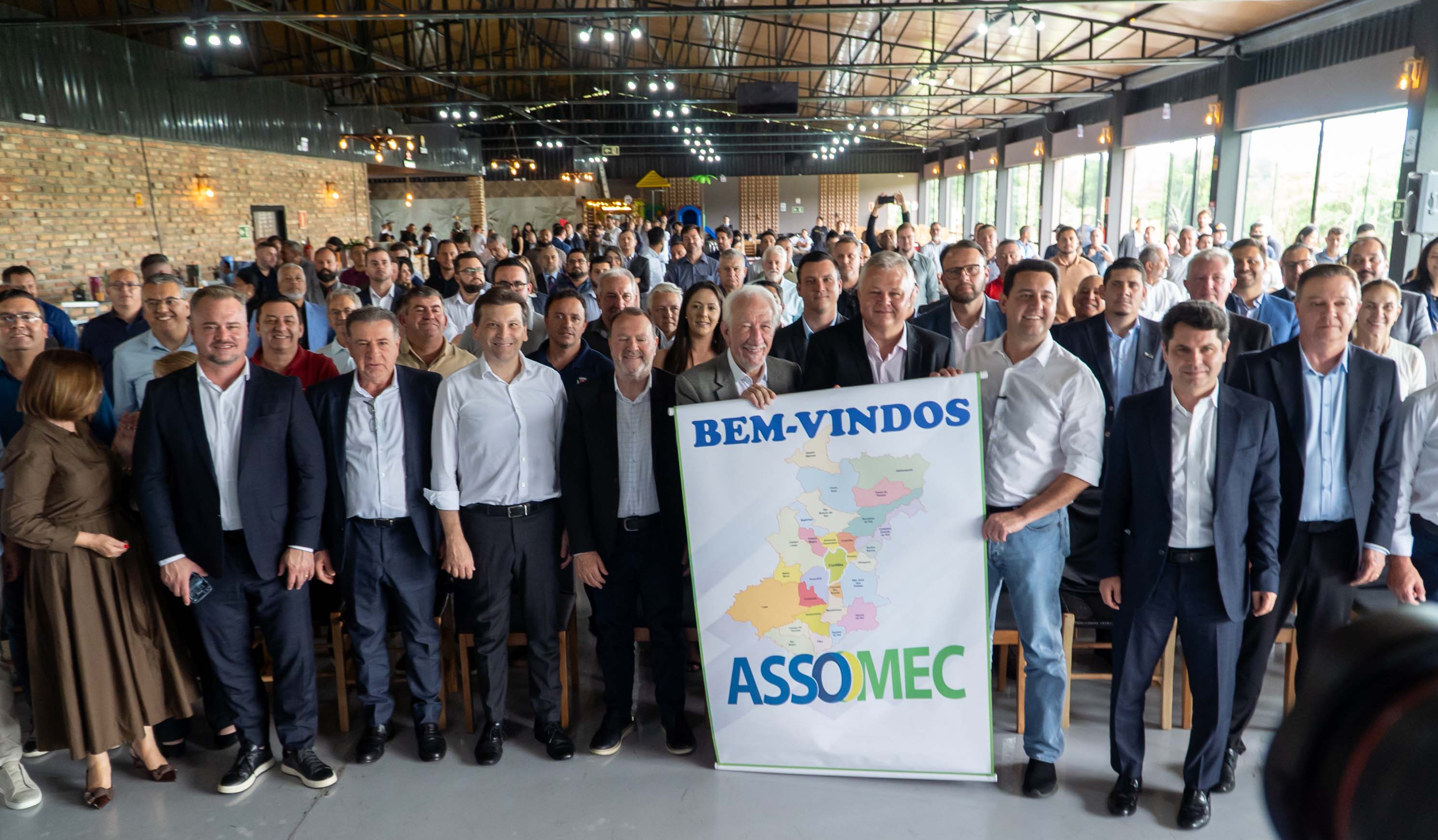 Assomec encerra ano com reunião em Araucária e destaca integração metropolitana e avanços para os municípios