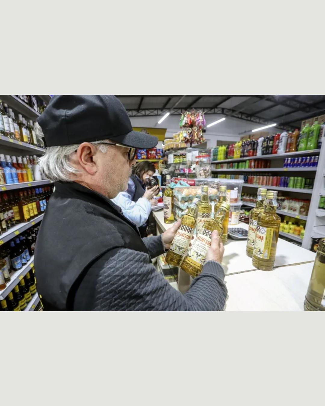 Projeto de lei em Curitiba prevê selo 'Beber Legal' para venda segura de bebidas alcoólicas