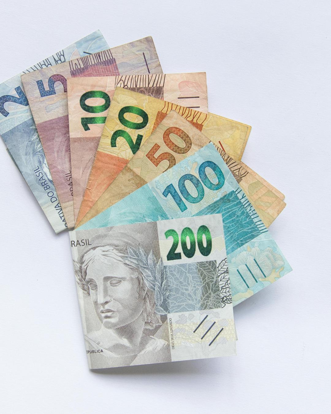 Redução na projeção do salário mínimo de 2026 reflete revisão da inflação