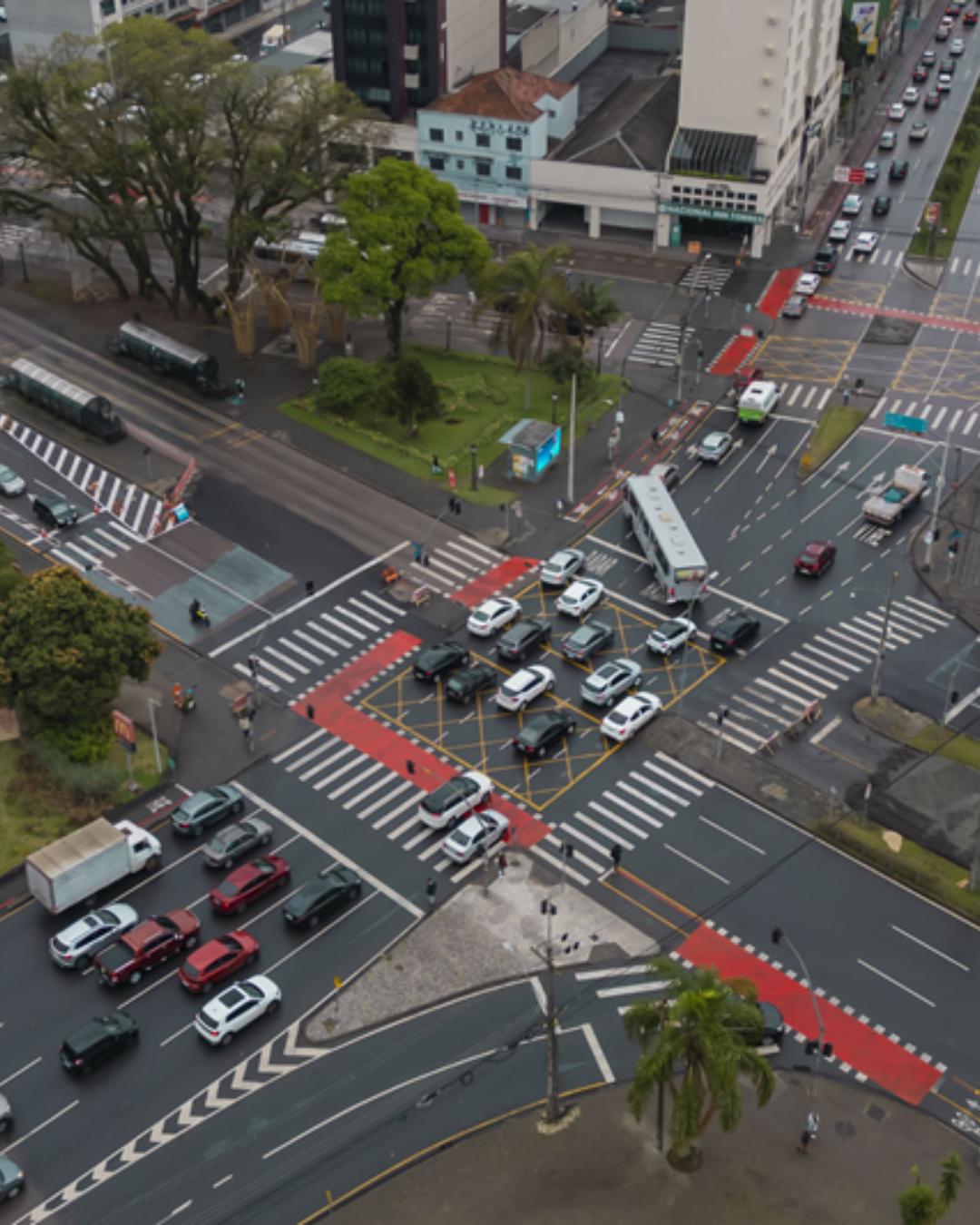 Rodoferroviária de Curitiba espera 500 mil pessoas e enfrenta alterações viárias no fim de ano