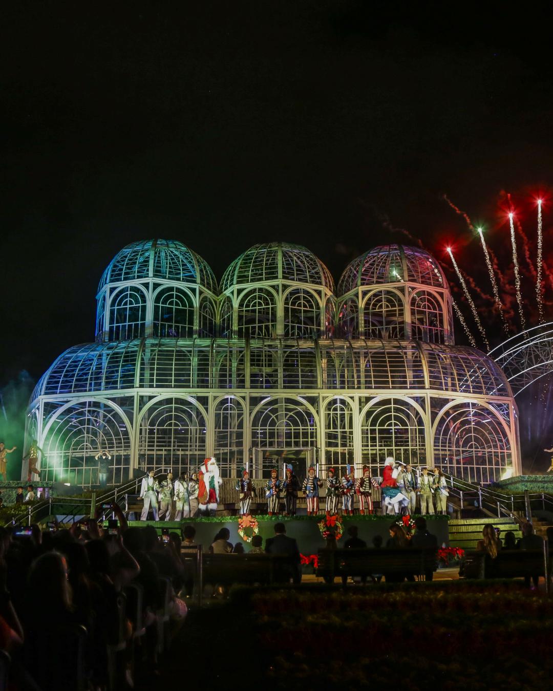 Últimos espetáculos do Natal de Curitiba acontecem nesta segunda e terça-feira