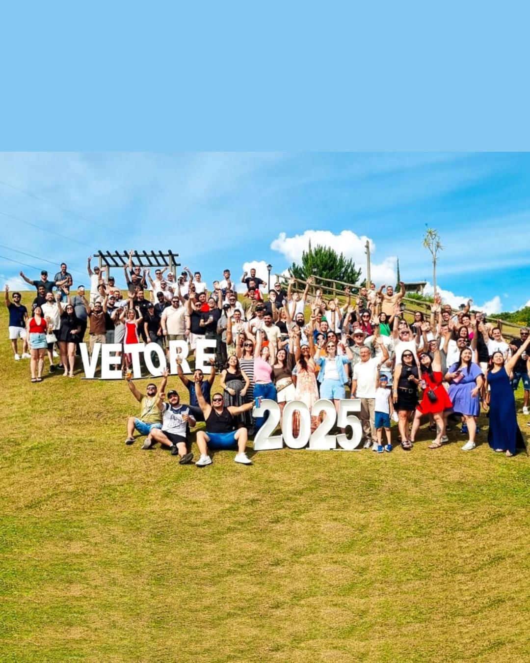 Vetore realiza confraternização de fim de ano e reúne mais de 800 pessoas no Sítio do Caqui