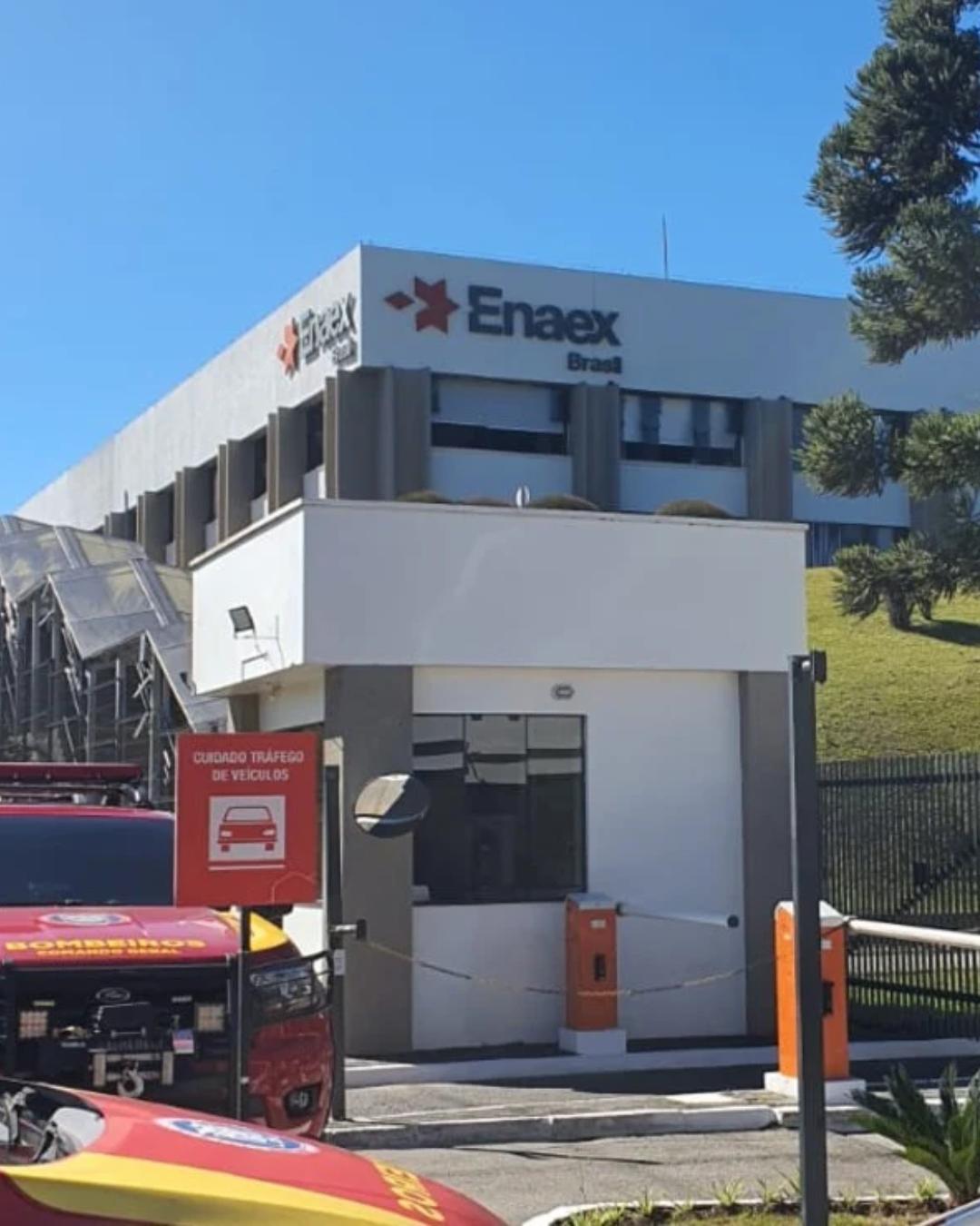 Acidente com ácido deixa trabalhador ferido em fábrica de explosivos de Quatro Barras