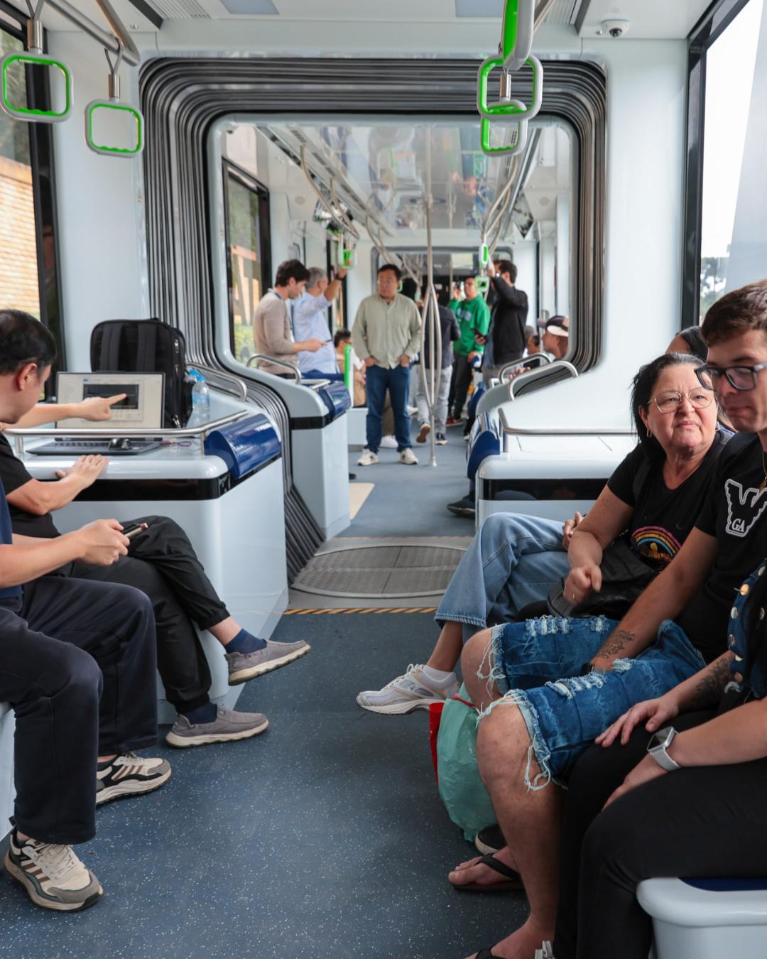 Bonde Urbano Digital conecta Piraquara e Pinhais com trajeto completo e aprovação de passageiros