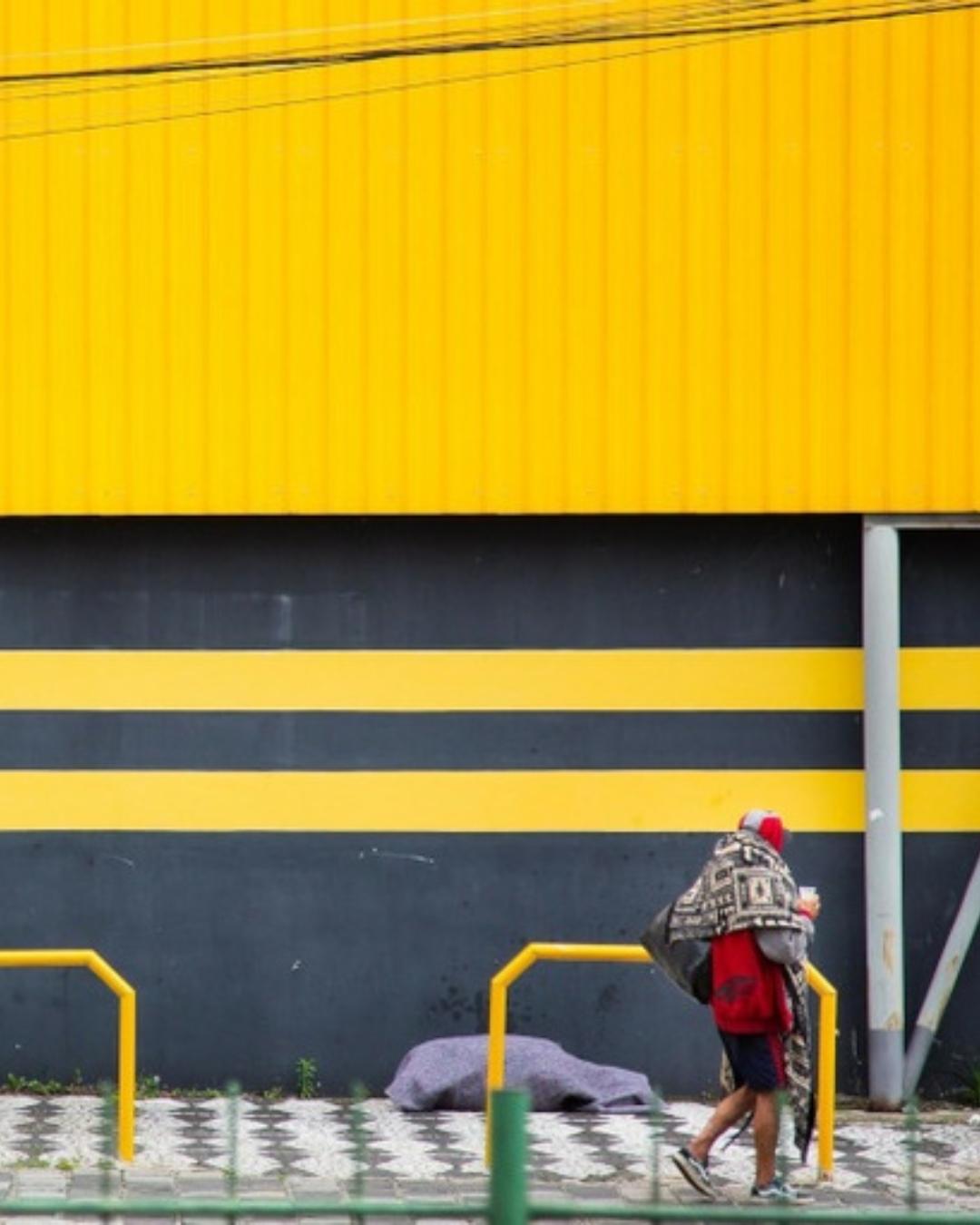 Curitiba avalia programa de reinserção para moradores de rua com apoio ao retorno às cidades de origem