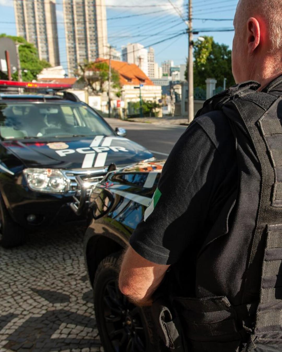 Homem suspeito de homicídio em frente a barbearia é preso em Colombo
