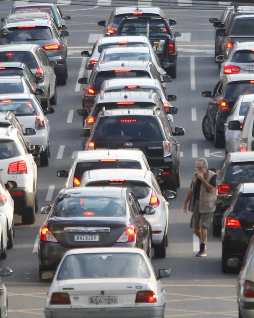 IPVA 2026 no Paraná já pode ser pago com 6% de desconto e queda média de 45,7% no valor