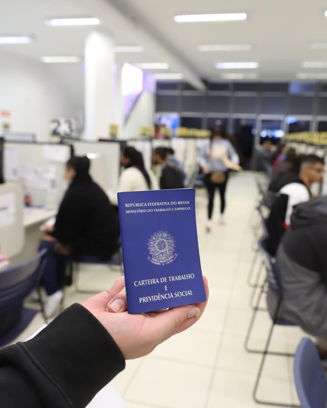 Paraná inicia 2026 com mais de 8,7 mil oportunidades de emprego em diversas áreas