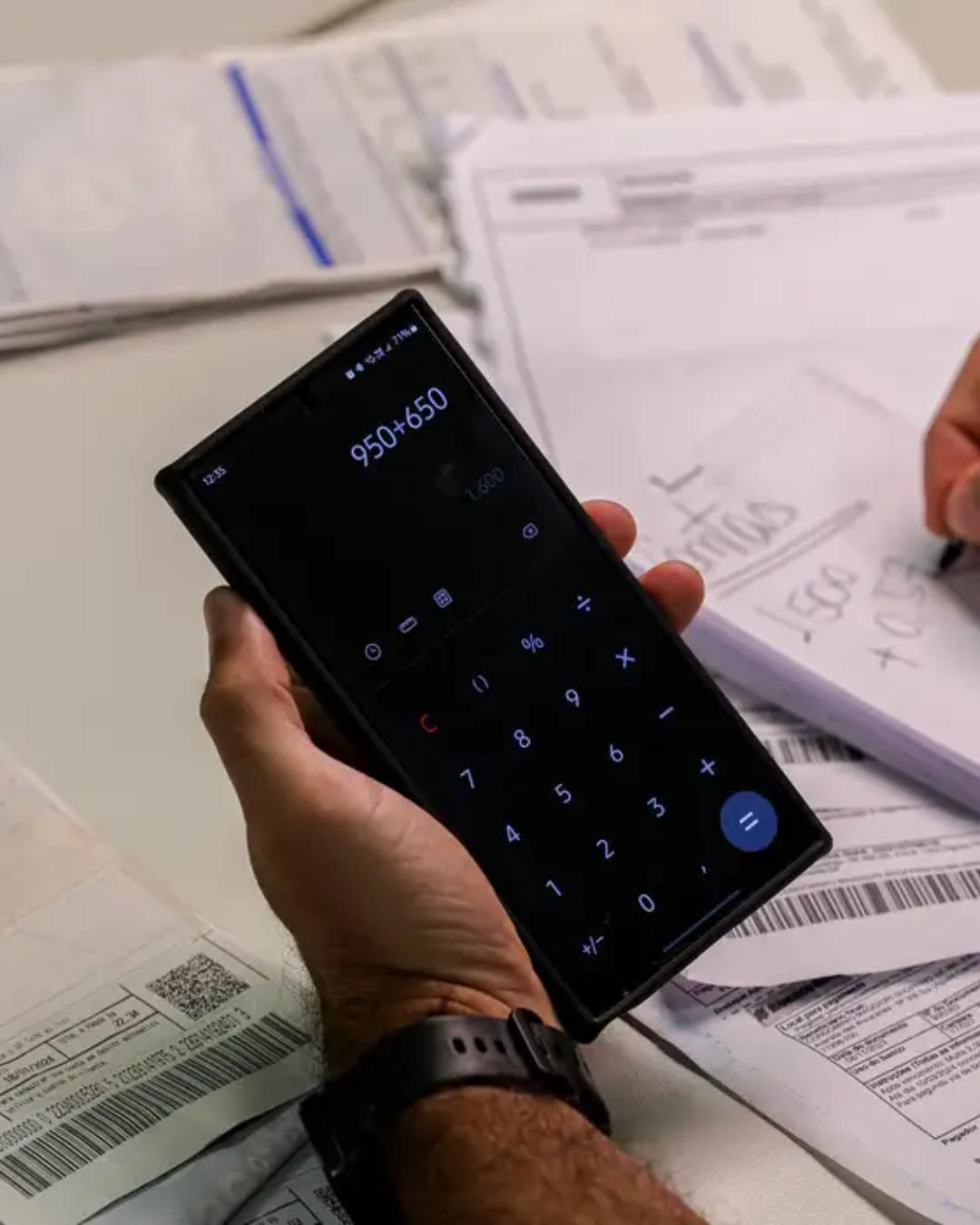 Pequenos negócios podem renegociar dívidas tributárias com descontos; prazo vai até 30 de janeiro