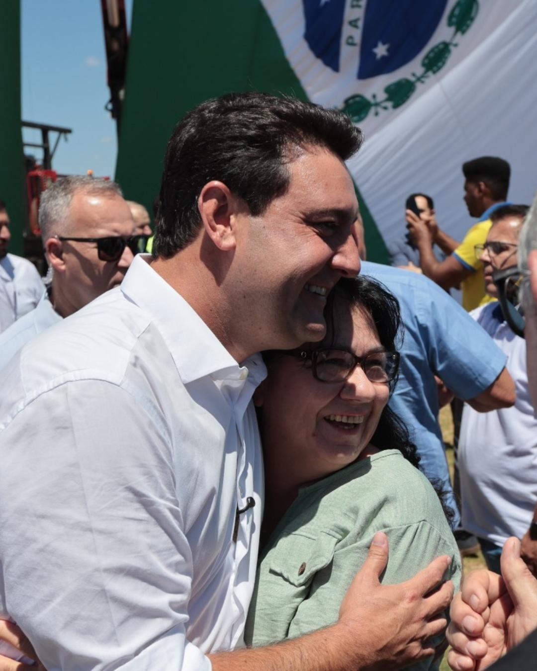 Ratinho Junior atinge novo recorde de aprovação com 85,5%, aponta Paraná Pesquisas