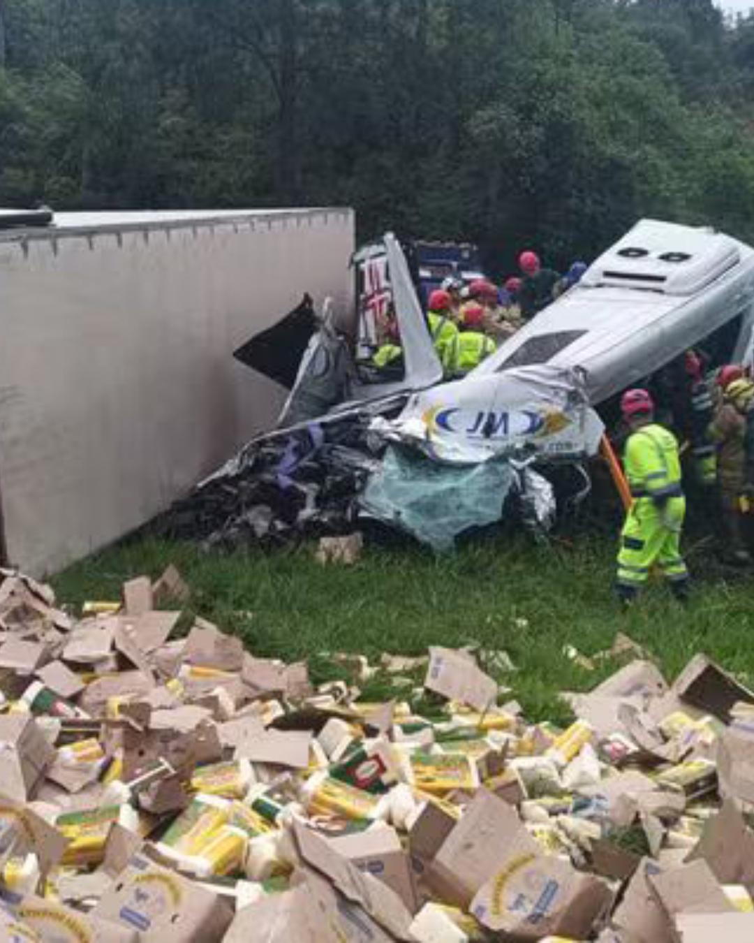 Roubo de caminhão na BR-116 termina em tragédia com seis mortos em Campina Grande do Sul; três são presos