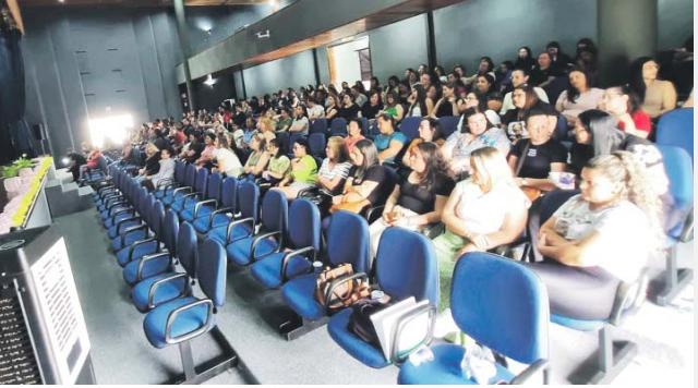 Com participação de mais de 900 profissionais, Educação intensifica preparativos para o retorno às aulas em Campina Grande do Sul