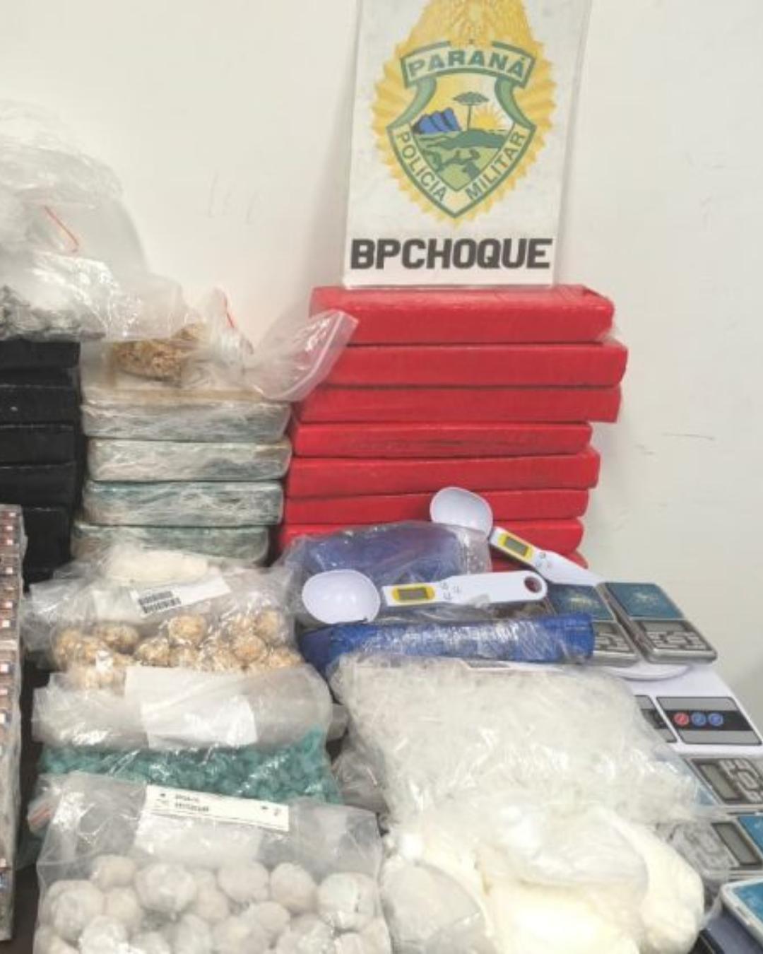 Duas mulheres são presas em laboratório de drogas após denúncia de violência em Araucária