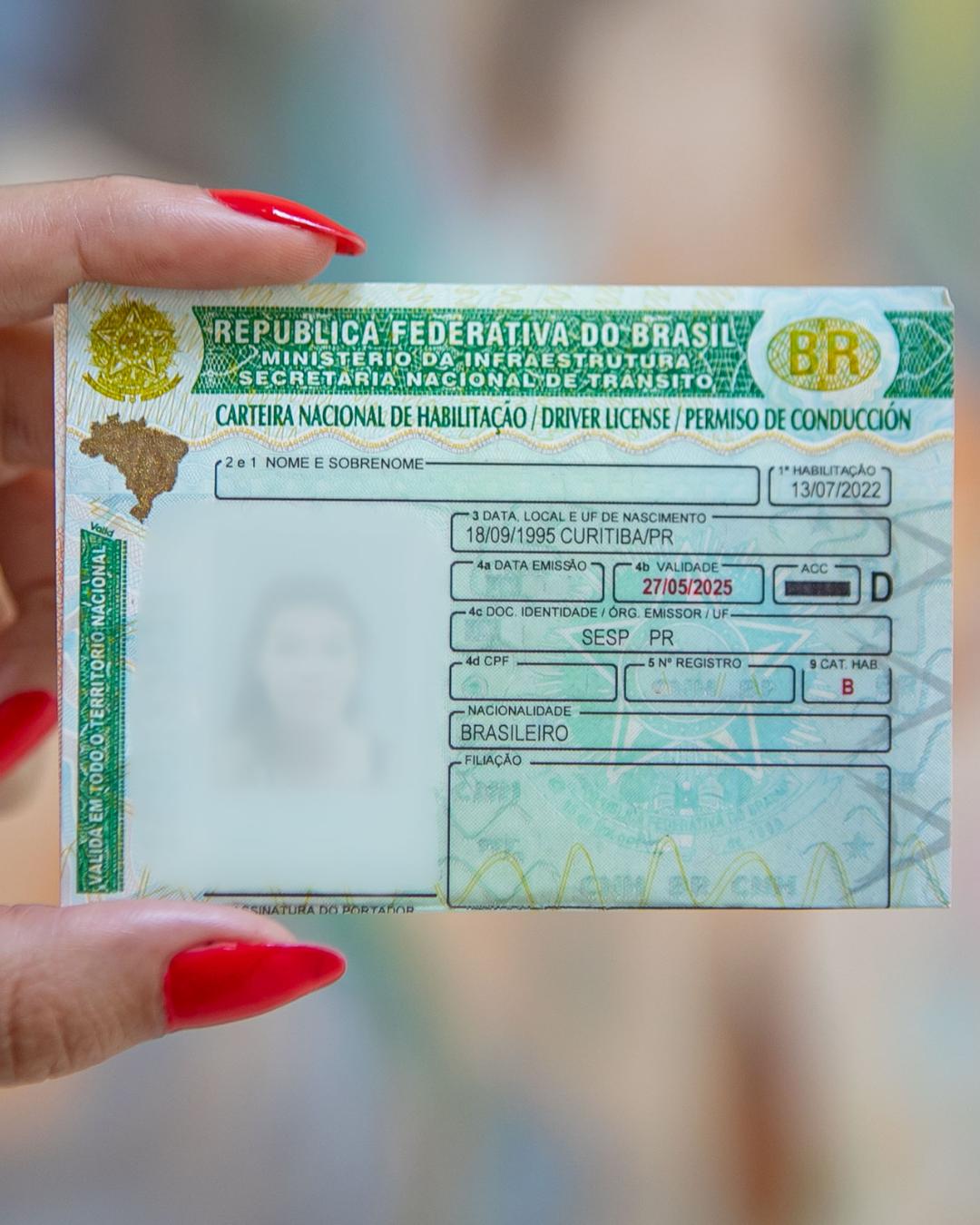 Paraná abre inscrições para CNH Social com 4 mil vagas e programa voltado a pessoas de baixa renda