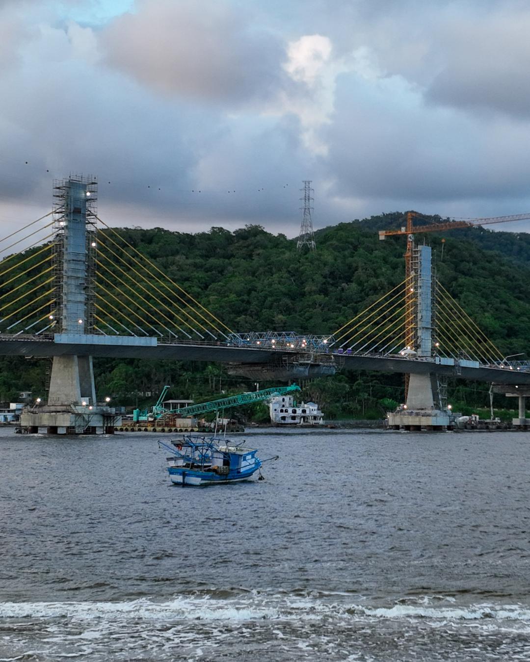 Ponte entre Matinhos e Guaratuba atinge 91% de execução
