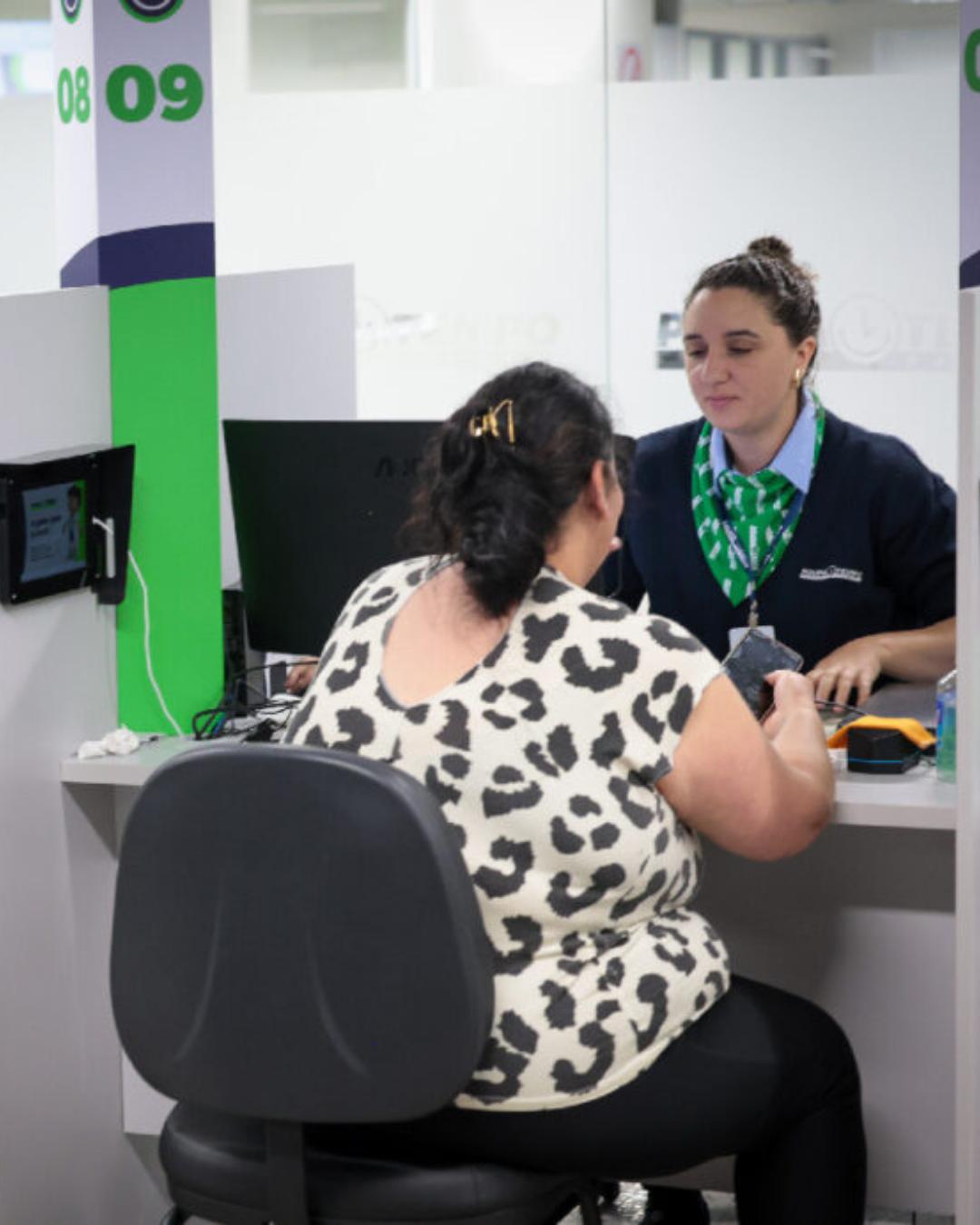 Poupatempo Paraná retoma atendimentos após carnaval com 99,5% de aprovação dos usuários