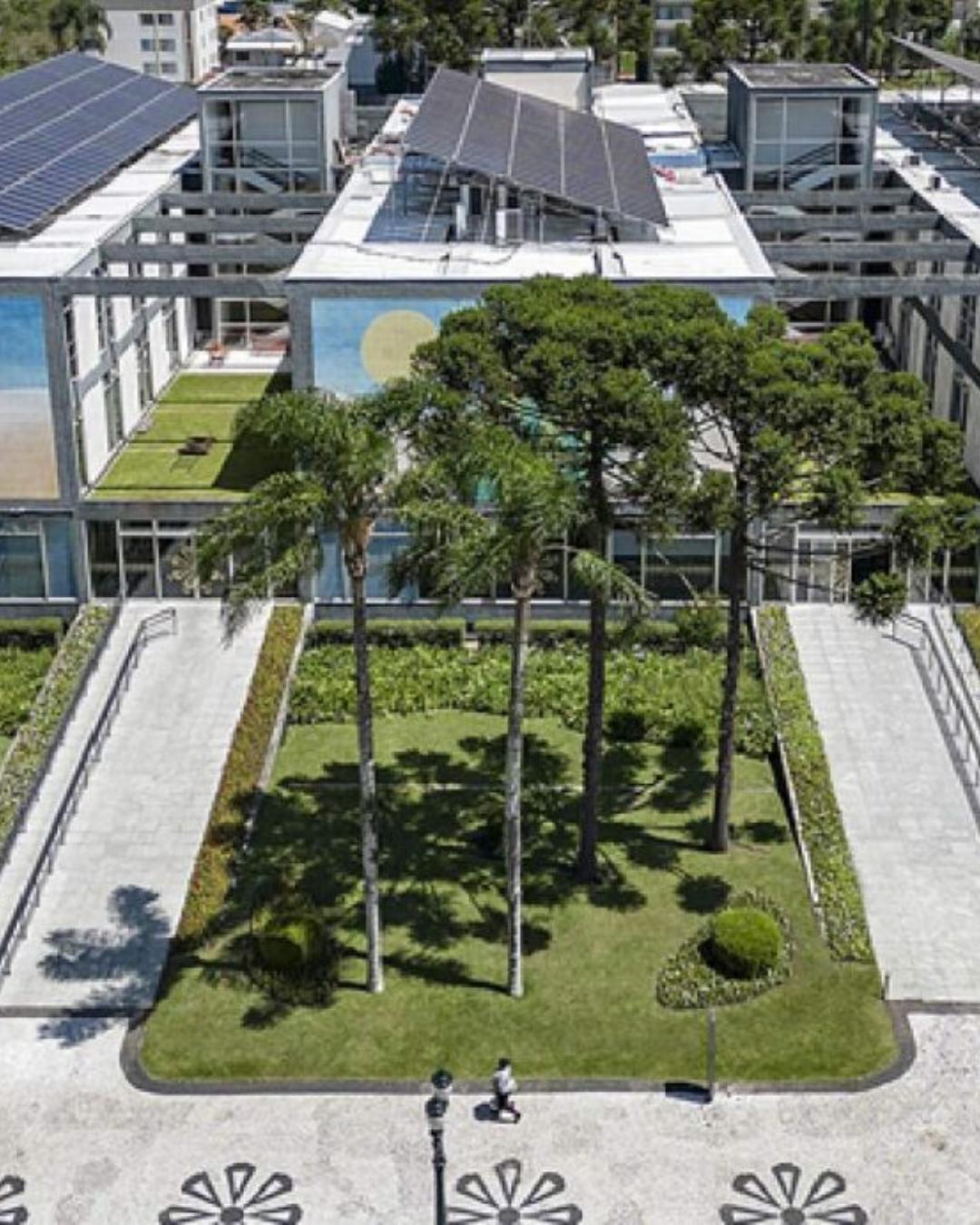 Prefeitura de Curitiba abre PSS com salários de até R$ 11 mil e inscrições gratuitas