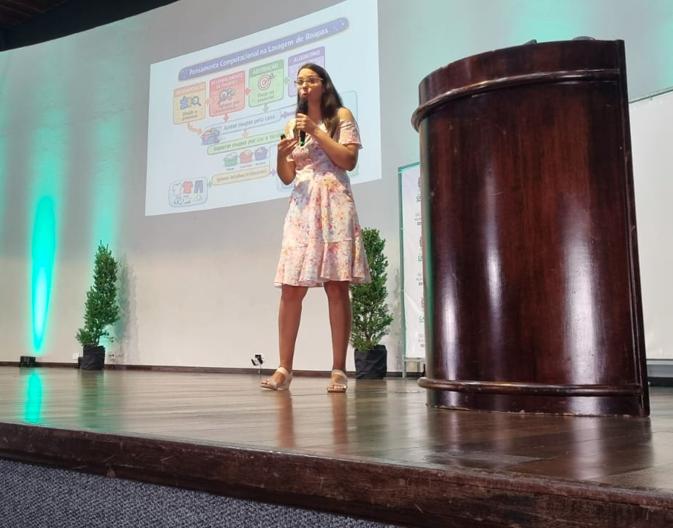 Rede municipal discute inclusão, educação digital e novos desafios para o ensino