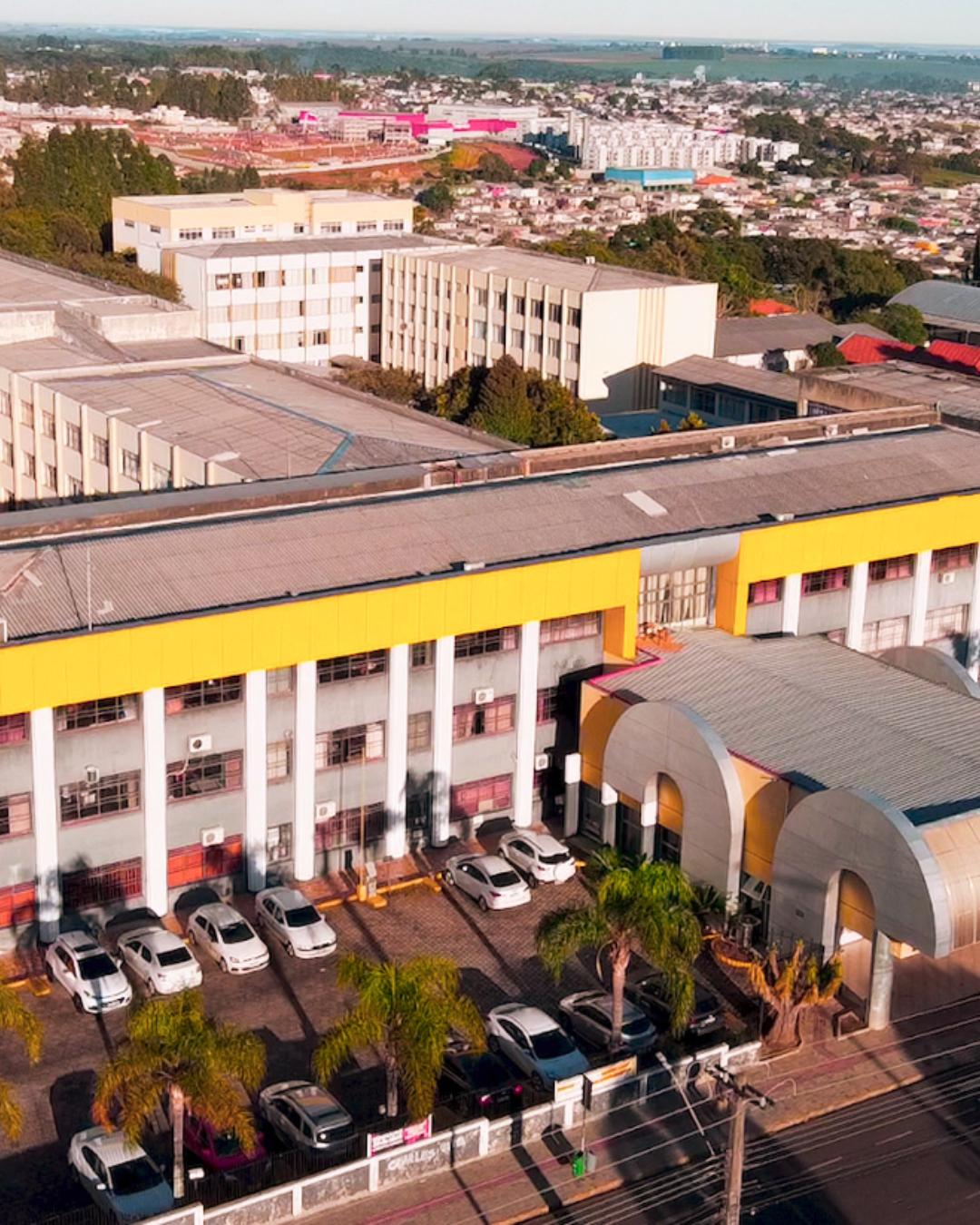 Unicentro oferece cursos online de ucraniano com opções de bolsas de estudo para 2026