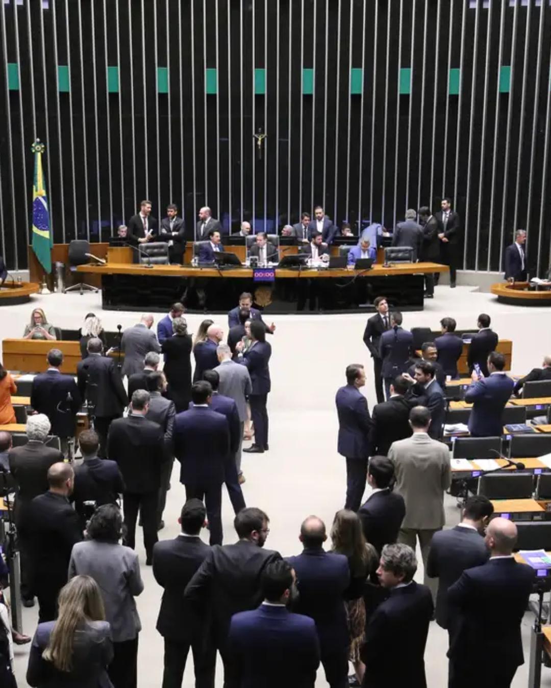 Câmara aprova crime de homicídio vicário com pena de 20 a 40 anos no Código Penal