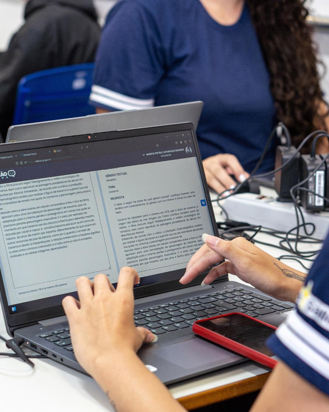 Circuito da Redação do Enem incentiva prática e melhora desempenho de estudantes no Paraná