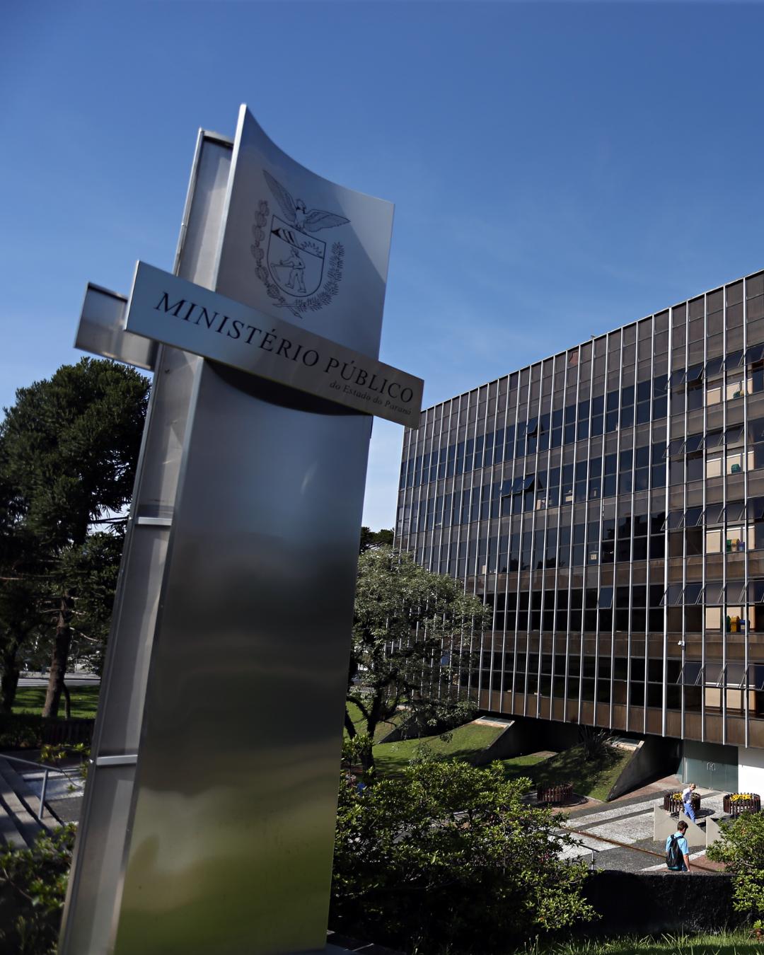 Motorista de transporte escolar acusado de crimes sexuais contra adolescentes entre Piraquara e Quatro Barras