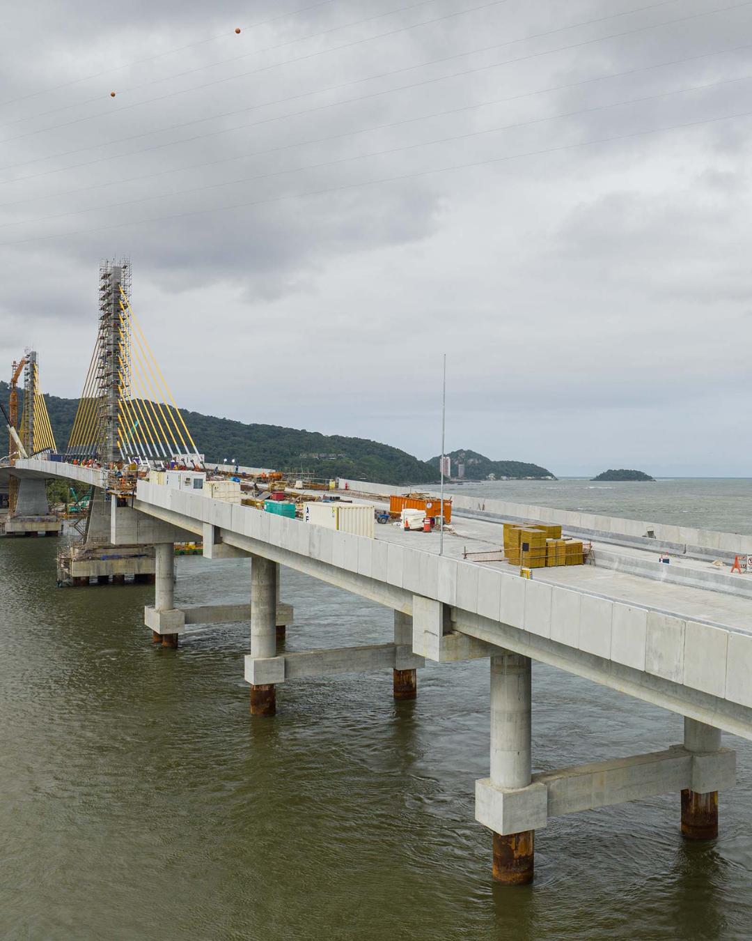 Obras da Ponte de Guaratuba entram na fase final com avanços em iluminação e pavimentação