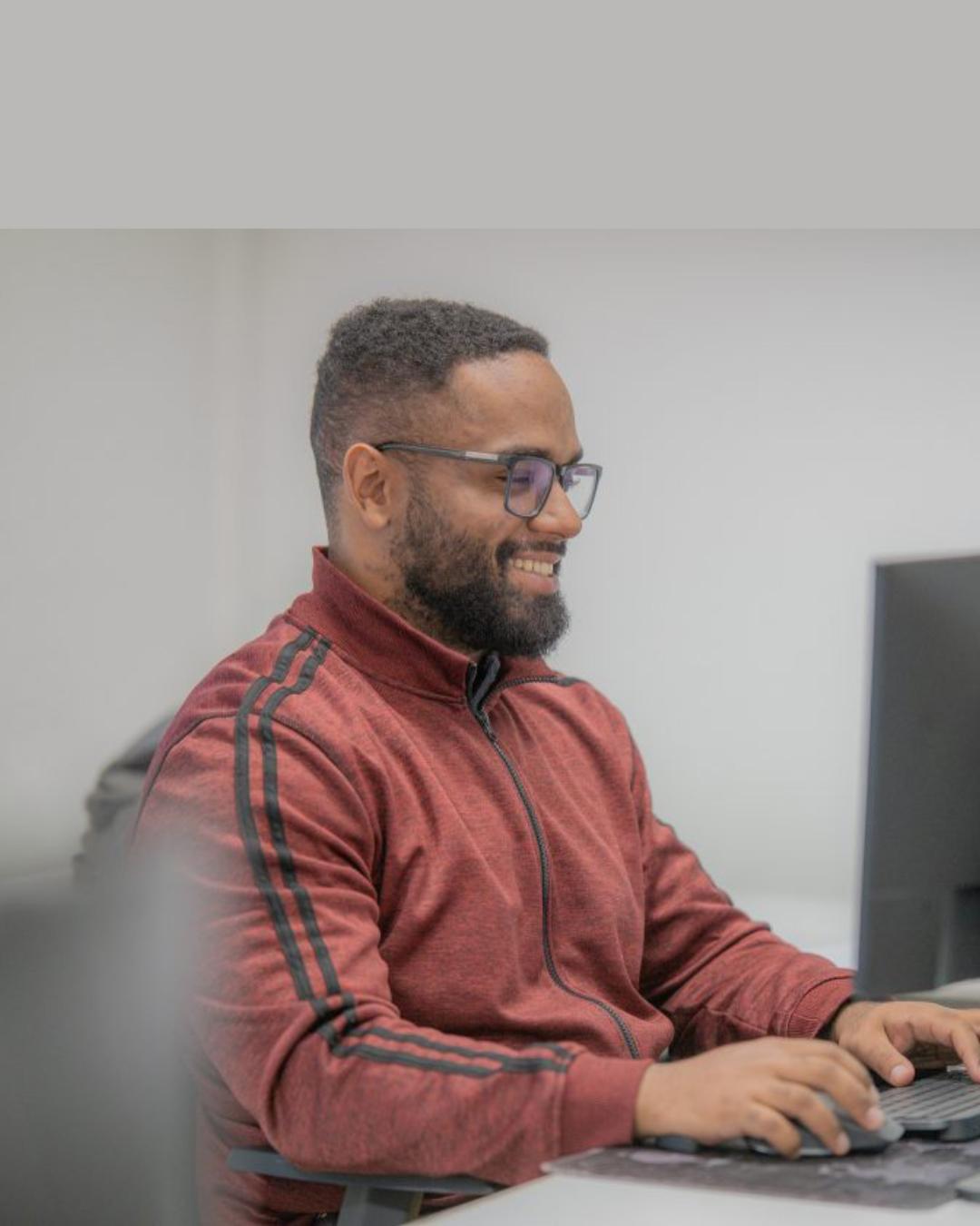 Parceria do Paraná com Google oferece 10 mil vagas para curso gratuito em tecnologia