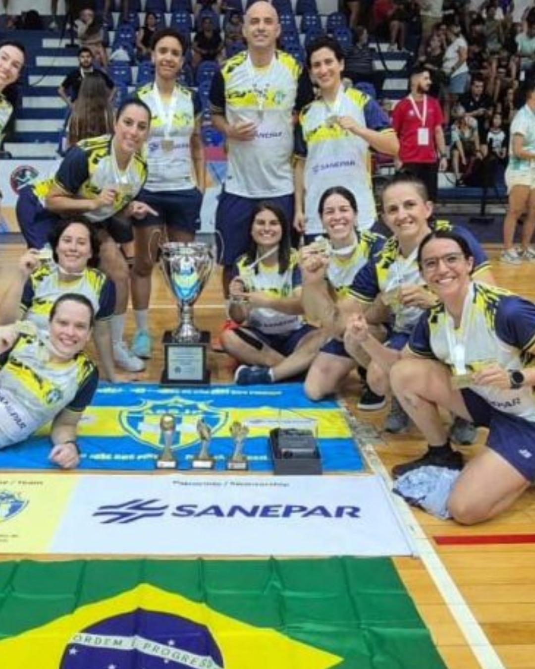 Time feminino de futsal de São José dos Pinhais vence mundial de clubes na Argentina