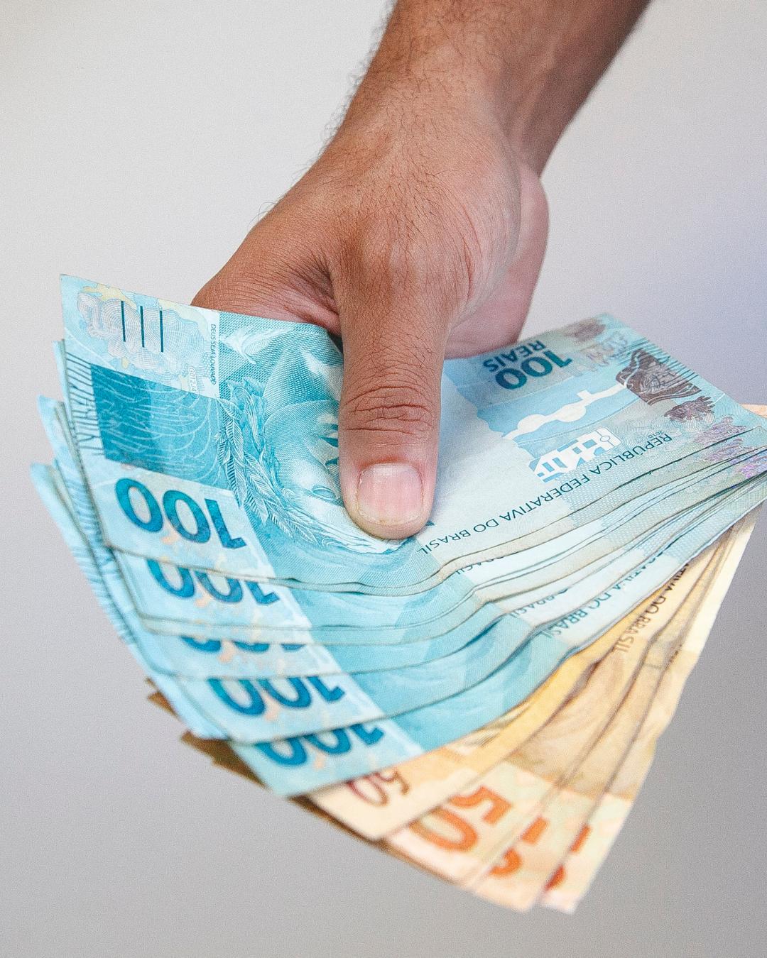 Caixa Econômica libera novos pagamentos de valores esquecidos do PIS/Pasep; saques chegam a quase R$ 3 mil