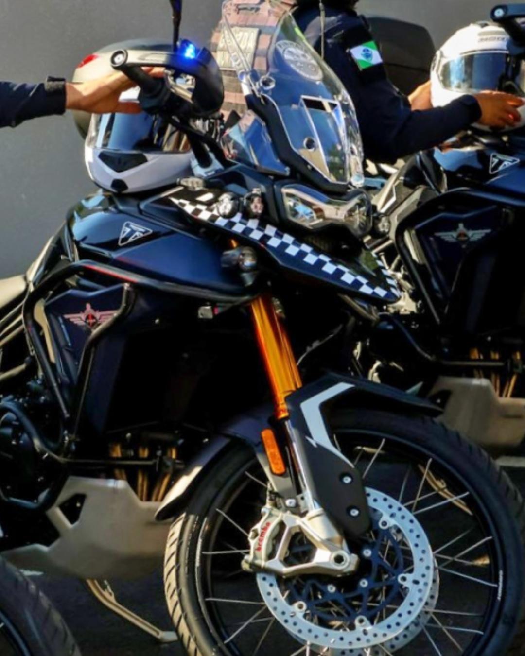 Com moto nova e “combo completo”, suspeito acaba em passeio direto pra delegacia em Pinhais